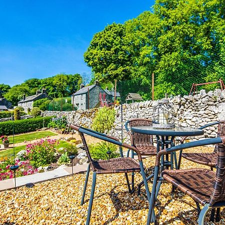 James Cottage Chelmorton エクステリア 写真