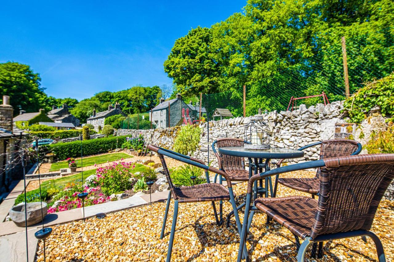 James Cottage Chelmorton エクステリア 写真