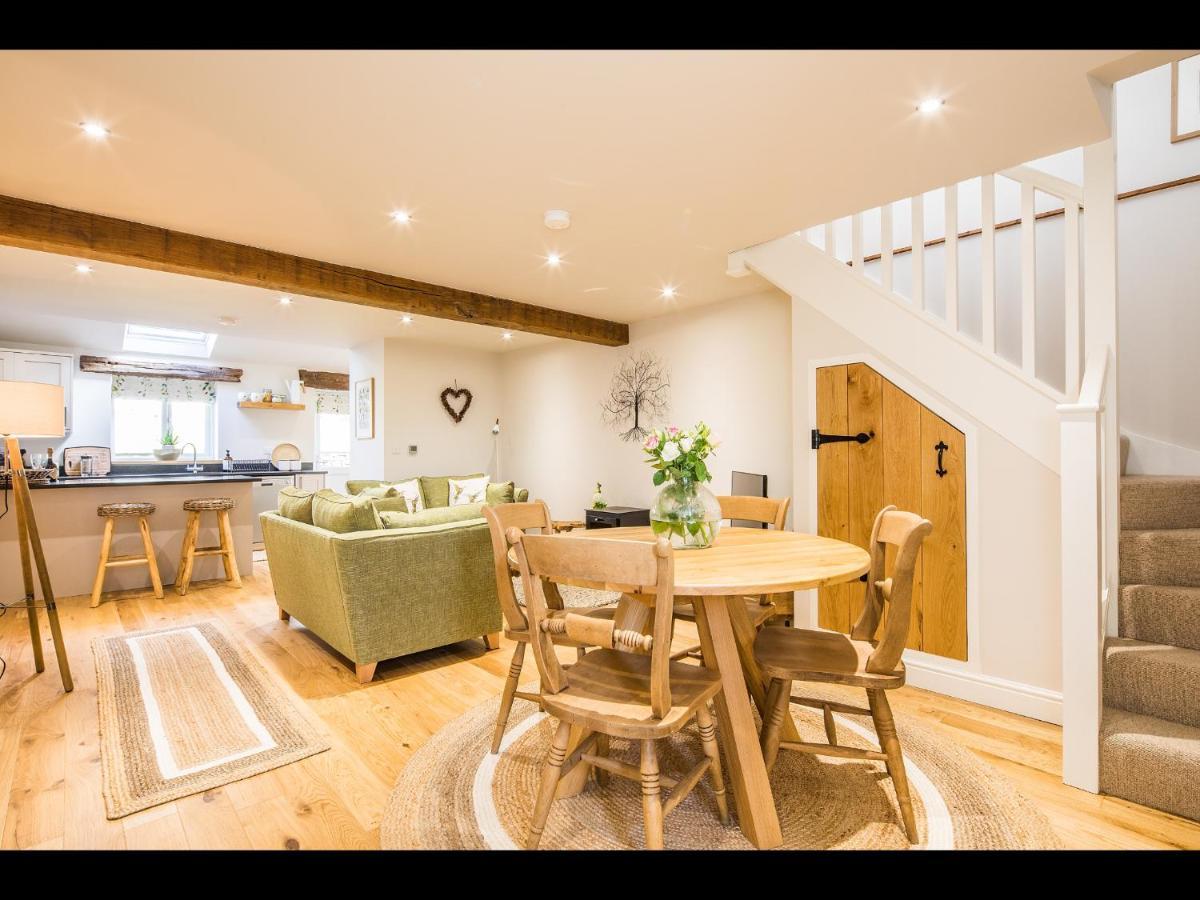 James Cottage Chelmorton エクステリア 写真